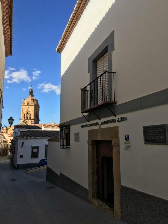 Palacete Magistral Dominguez Habitaciones Guadix Exterior foto